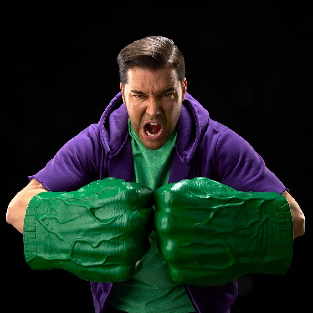 Marvel Legends Series Incredible Hulk Premium Roleplay Fists